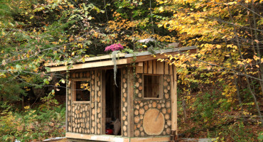 Cob-wood shed
